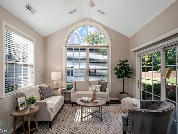 5th image of 6507 Holly Ridge Ct
