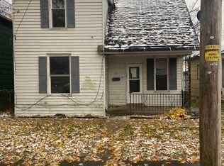 563 W 2nd St, Peru, IN 46970