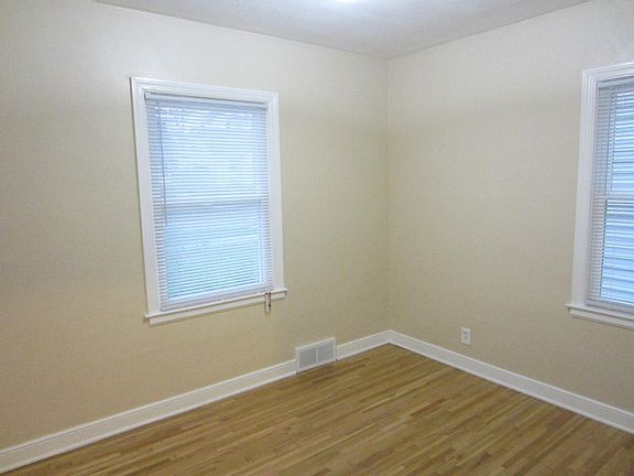 5th image of 1171 Magnolia Ave E
