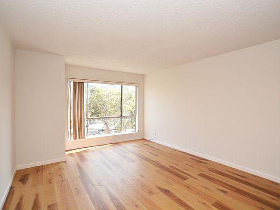 4th image of 545 Arguello Blvd #1