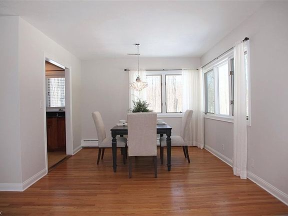 5th image of 30 Murwood Dr