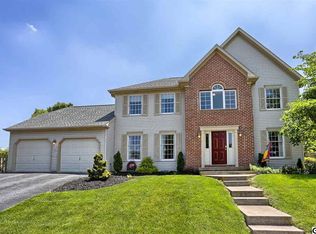 2231 Canterbury Dr, Mechanicsburg, PA 17055