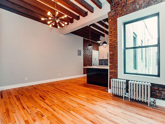 3rd image of 879 Bergen St APT 22