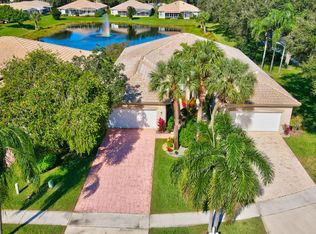 9822 Crescent View Dr S, Boynton Beach, FL 33437