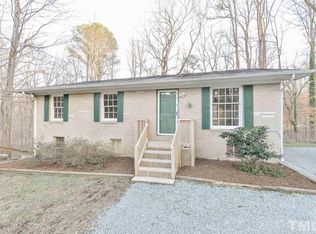 8718 Rollingwood Rd, Chapel Hill, NC 27516