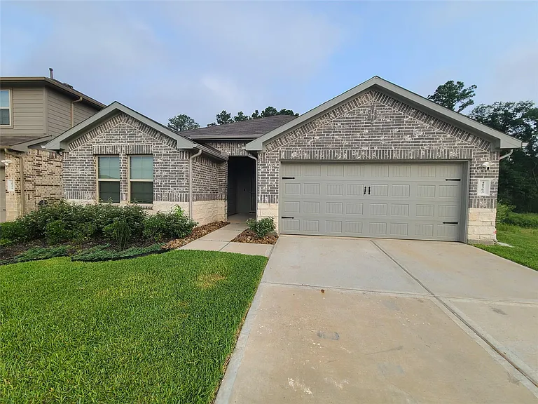 40563 Birch Shadows Ct — Photo 1