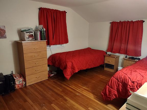 3rd image of 4834 Taunton Way