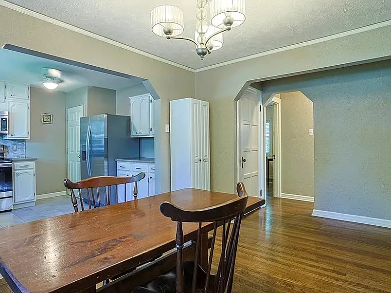 103A Chatham Dr — Photo 8