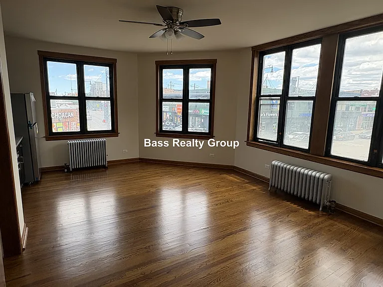 4806 N Kedzie Ave #103 — Photo 1