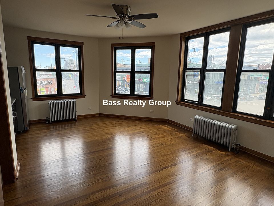 1st image of 4806 N Kedzie Ave #103