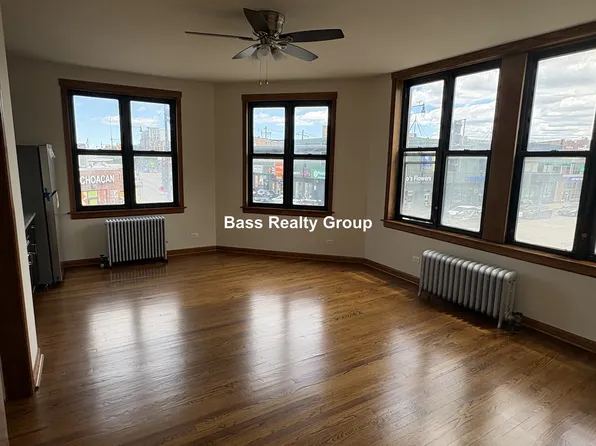 4806 N Kedzie Ave #103, Chicago, IL 60625