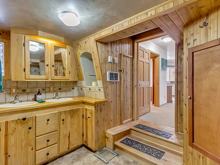 2607 N Viking Dr — Photo 12
