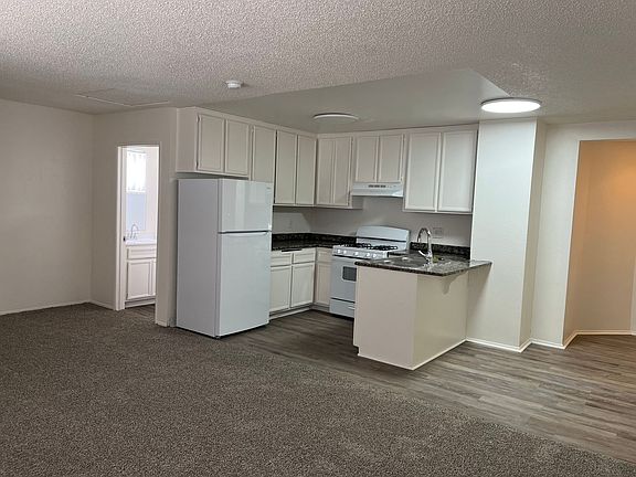 3rd image of 6735 El Cajon Blvd APT B8