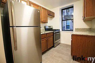 Rented by Link NY Realty