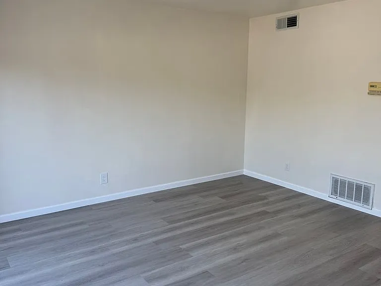 4636 Granada Way — Photo 39