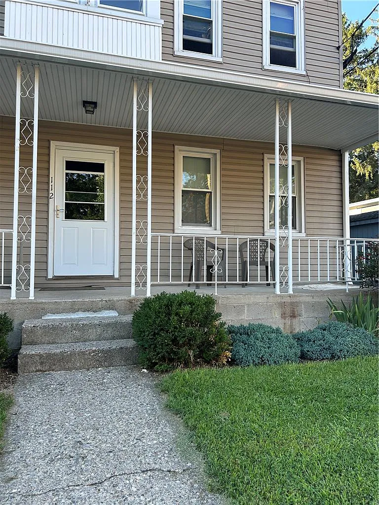 1 bed, 1.0 bath, 688 sqft, $1,400 — Photo 2