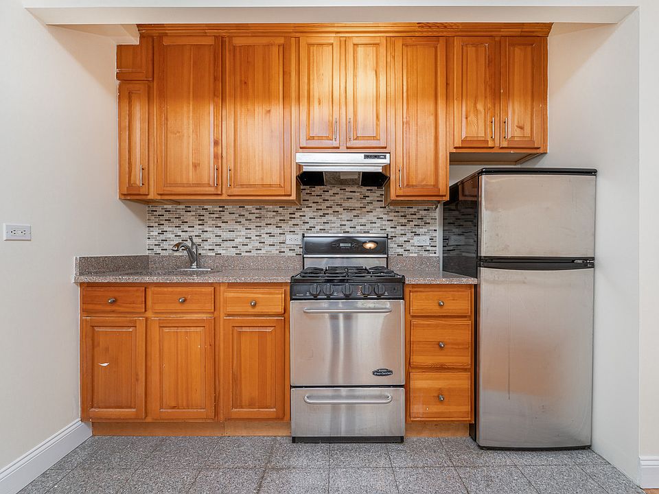 1st image of 25-65 23rd St #B2