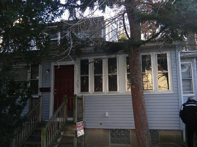 1st image of 448 E Cambourne St