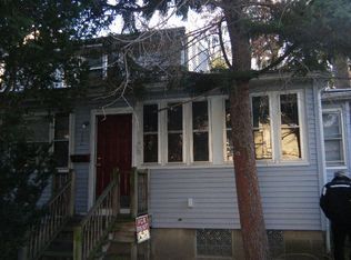448 E Cambourne St, Ferndale, MI 48220