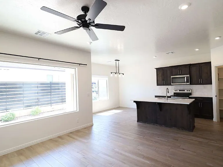 391 S Deep Creek Dr #391 S DEEP CREEK DR — Photo 10