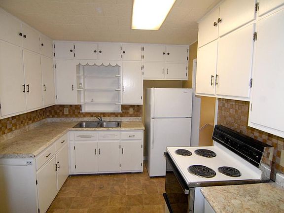4th image of 701 S 11th St