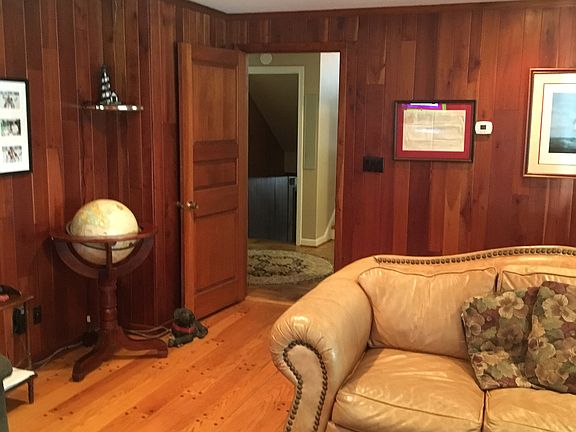 5th image of 56 Parkwood Dr
