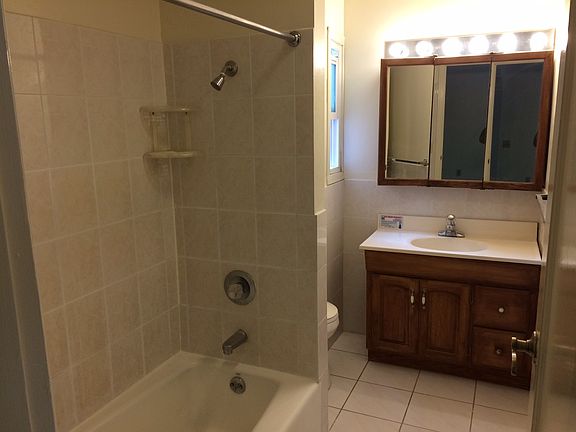5th image of 148 Visitacion Ave