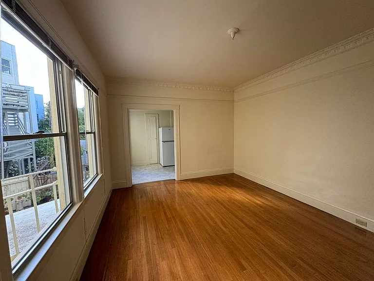 101 Cervantes Boulevard (918r) — Photo 5