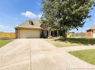 10013 E 95th St N, Owasso, OK 74055