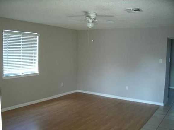 4th image of 3708 Juno Dr