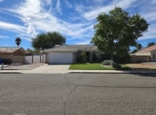 12993 Dartmouth Ct, Victorville, CA 92392