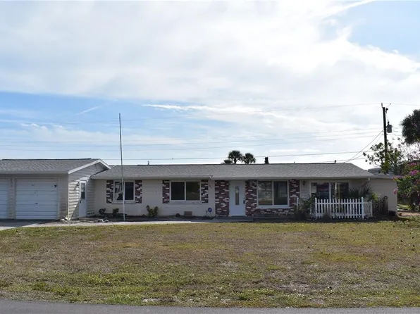 893 E 4th St, Englewood, FL 34223