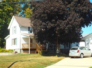 216 S Long St, Warren, IL 61087