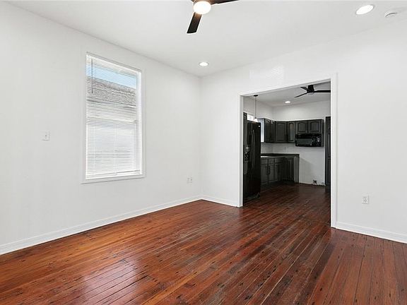 3rd image of 4214-16 Ulloa St