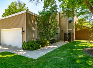 8708 Bayport Dr, Dayton, OH 45458