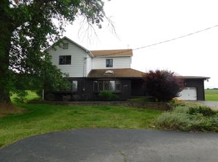 3855 Saranac Dr, Sharpsville, PA 16150