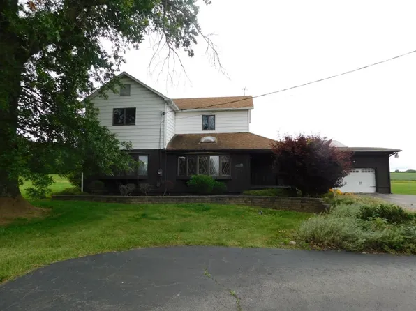 3855 Saranac Dr, Sharpsville, PA 16150