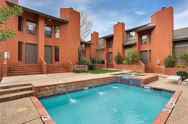 Courtyard Pool and Hot Tub