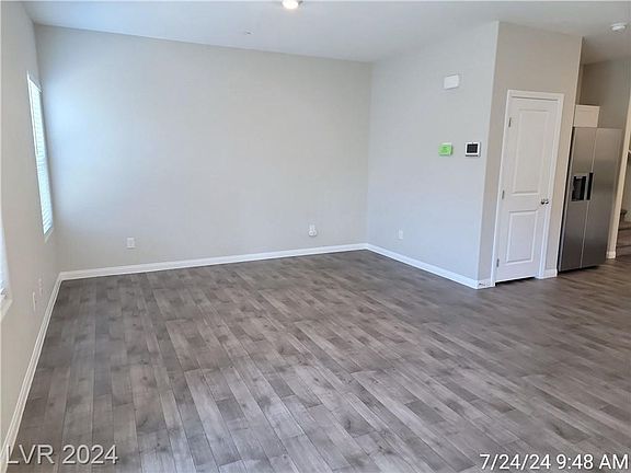 3rd image of 4217 Venus Falls Ave