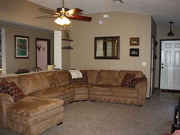 4th image of 13240 SW Pembroke Cir N