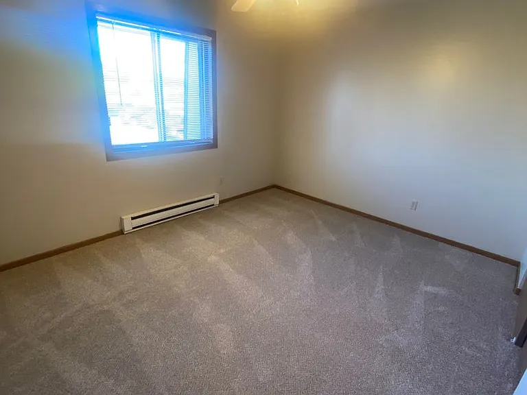 W201N16633 Hemlock St #3 — Photo 14