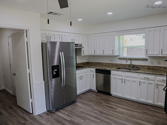 5th image of 2122 Teakwood Ln