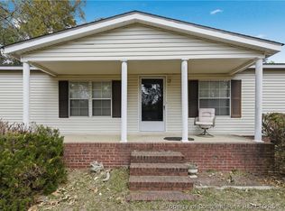 7307 Roslin Farm Rd, Hope Mills, NC 28348