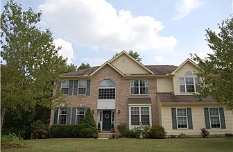 Lovely Front Exterior Brick & Vinyl