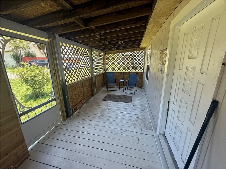 11874 Vanwood St — Photo 3