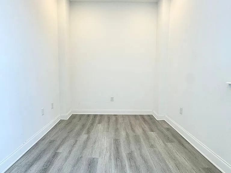 1600 West Hunting Park - Residential — Photo 36
