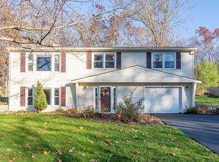 4 Douglas St, Merrimack, NH 03054