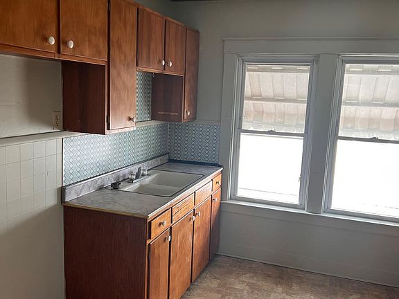 5th image of 1717 Ferry Ave #2