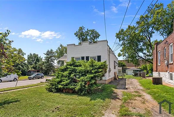 3 bed, 970 sqft, $1,185 — Photo 3