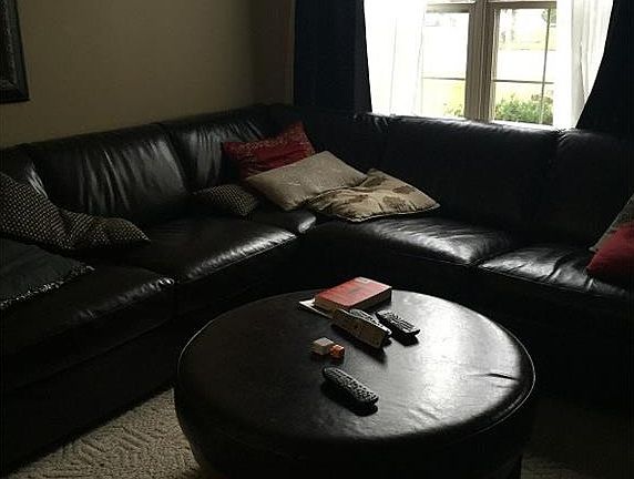 5th image of 320 Cobblestone Springs Ct